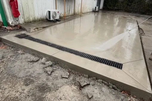 Dalle béton pour une aire de lavage sur la commune de Montélimar, Orange, Even Maçonnerie