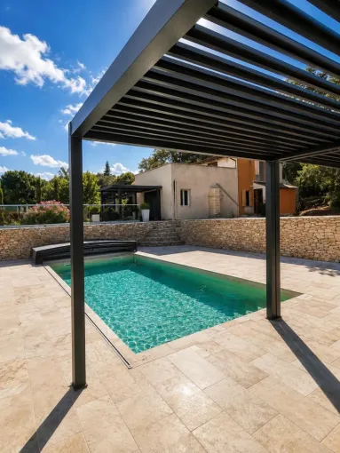 Création et pose d'une piscine sur mesure à Cavaillon, Orange, Even Maçonnerie
